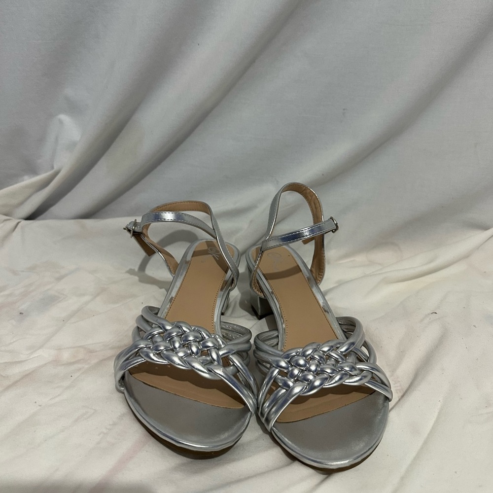 It’s OK Silver Elegant braided design Sandals Size 9.5 – Formal Evening Shoes